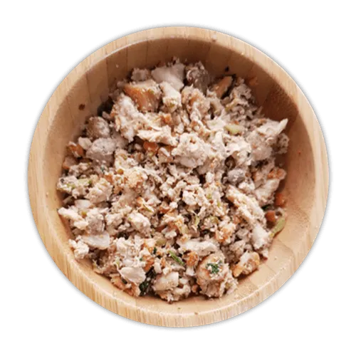 a bowl of healthy cat food or healthy dog food by Petchef, chicken recipe